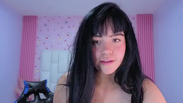 Chat +18 de sarita_09_s ao vivo