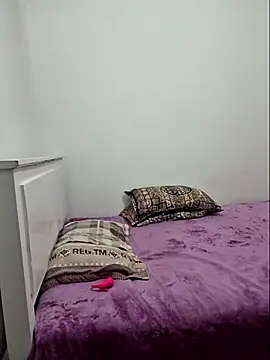 Онлайн чат XXX shani_taniya