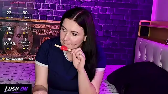 CuteCoupleReal Webcam Show