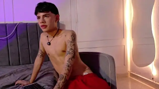 Онлайн чат XXX Zeyn_smith