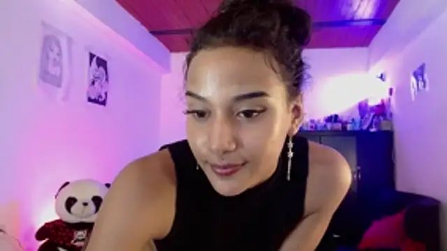 Rizoss_ Adlı Modelin Canlı XXX Sohbeti