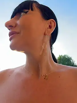 Chatroom XXX en direct de MysticCleo