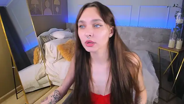 Chat XXX en directo de ChloeSunny