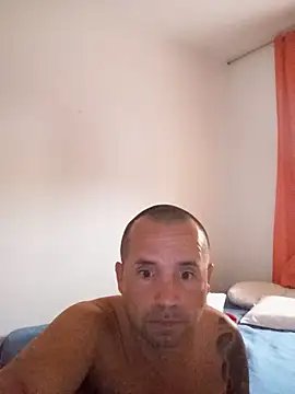 Banana39 Show in webcam