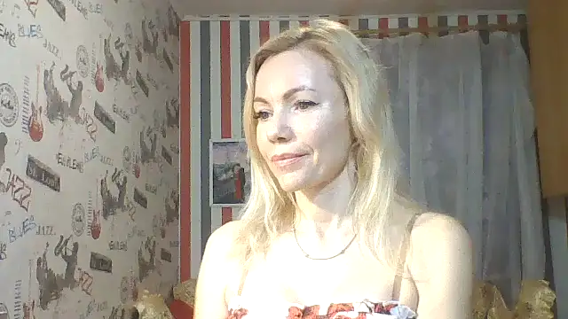 Amoretta Chat XXX live
