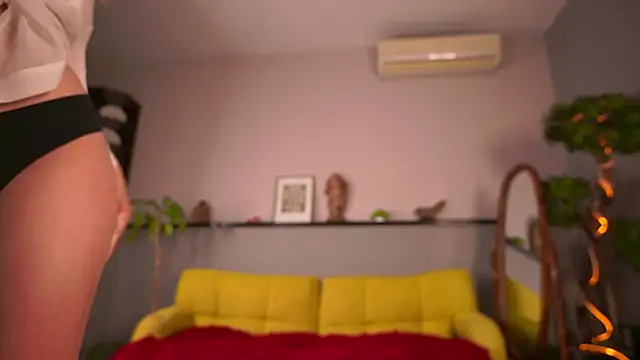 SunnyAdrid Chat XXX in diretta