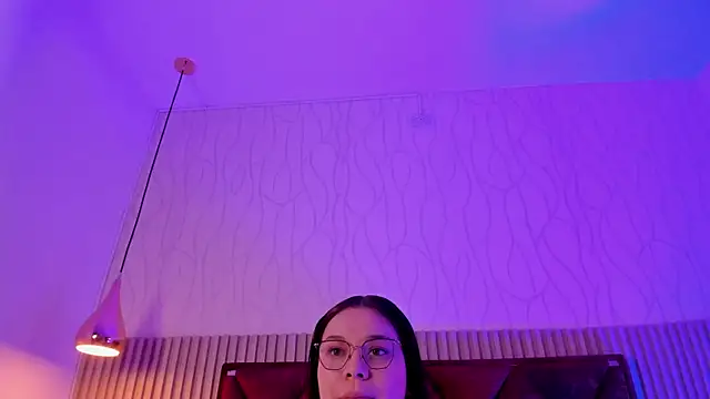 Ivybloom_ live XXX chat