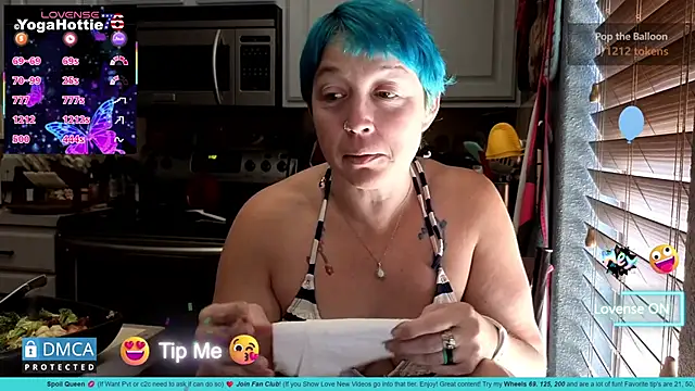YogaHottie76 live XXX chat