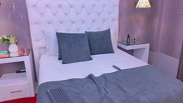 XXX chat uživo modela VioletSweetts