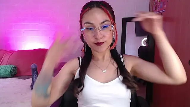 Amy66's Live XXX Chat