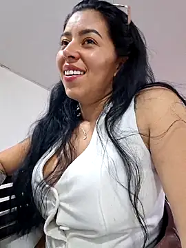 Luianna's Live XXX Chat