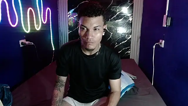 stevefox00 Show in webcam