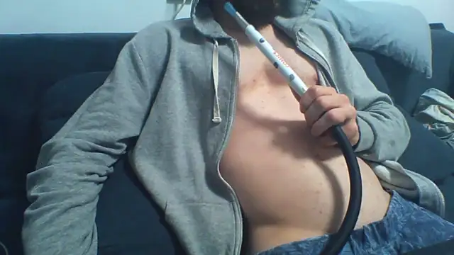 Show modela KaelNox na web-kameri
