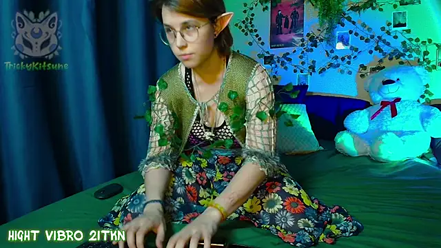 TrickyKitsune's Live XXX Chat