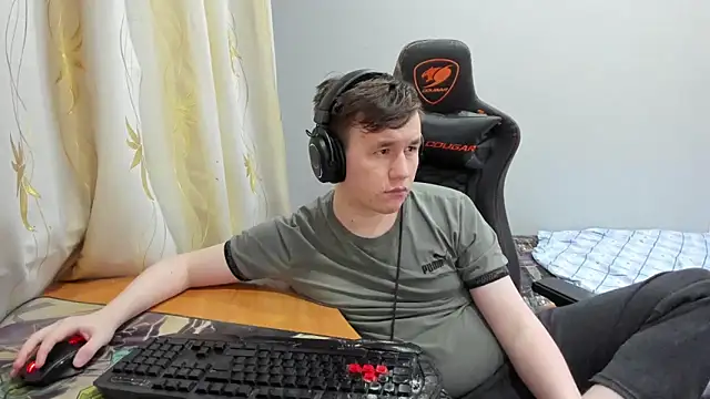 iliaskrislove Chat XXX live