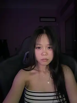 Chat +18 de Emely-lysea ao vivo