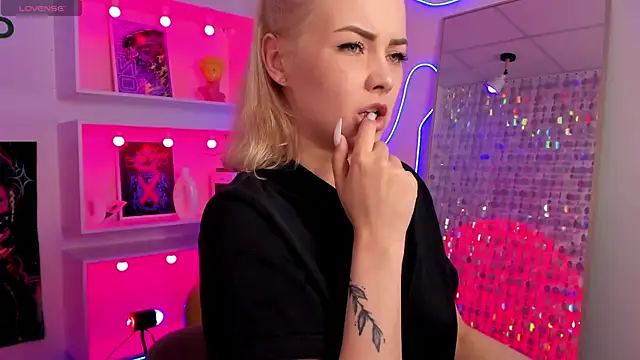 StephanieSweety Live XXX-chat