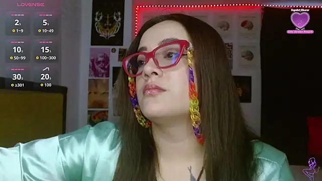 Nova-Satela live XXX chat