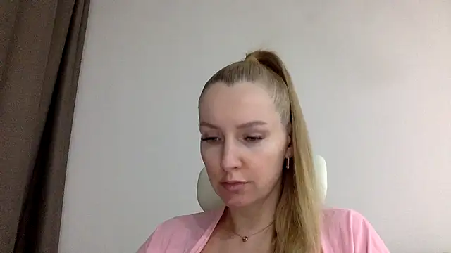 Neralith Live XXX-chat