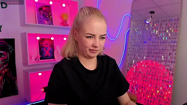 StephanieSweety Adlı Modelin Canlı XXX Sohbeti