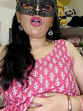 แชท XXX สดของ BhabhiPooja69