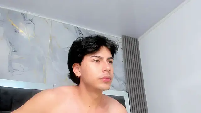 Izack_01 – webcam-show