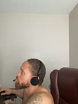 Fathero1time Adlı Modelin Canlı XXX Sohbeti