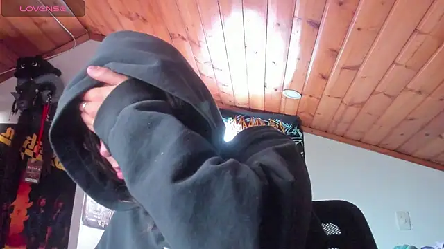 XXX chat uživo modela Darkness_jones_