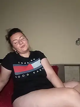 Sweetredvelvet Webcam show