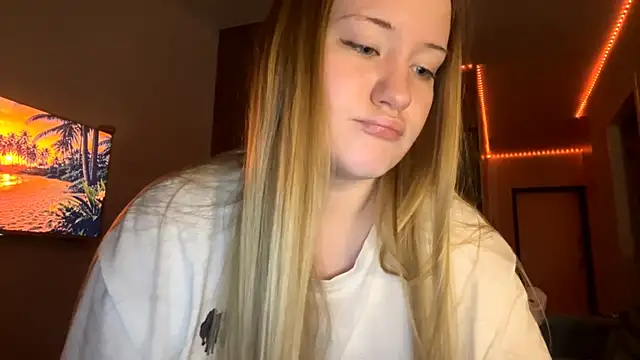 Lisi_Kiss_ Adlı Modelin Canlı XXX Sohbeti