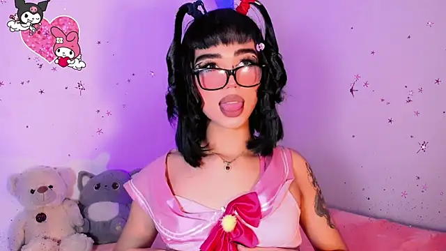 Chatroom XXX en direct de Miss-Saraii
