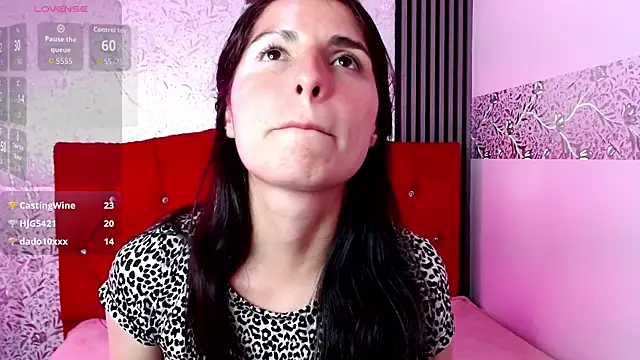 MiaVelasquez01's Live XXX Chat