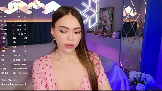 Chat XXX ao vivo de MimiForce