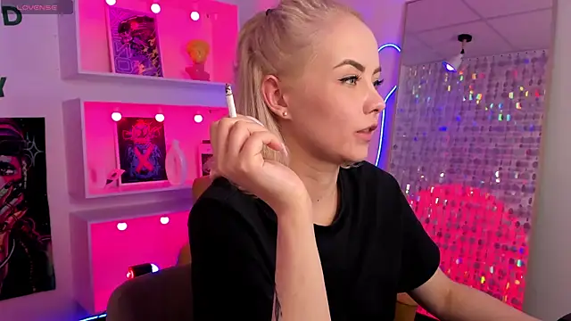 StephanieSweety Adlı Modelin Canlı XXX Sohbeti