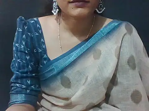 Thilothama_Vaishu Chat XXX in diretta