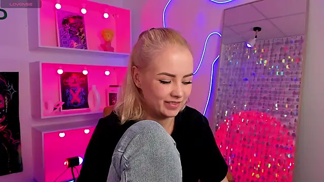 StephanieSweety live XXX chat