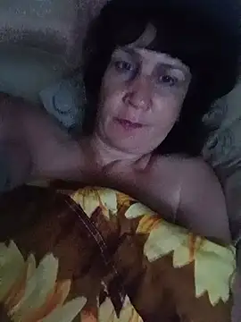 Laura_Kiss 现场XXX聊天