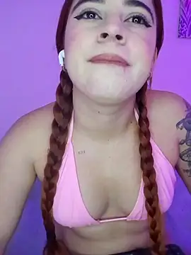 Chat +18 de martina_connor1 ao vivo