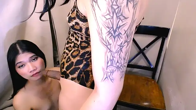 naughtygirl_lily Pertunjukan Webcam