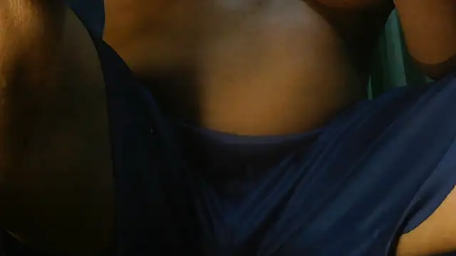 XXX chat uživo modela bigblackcock75