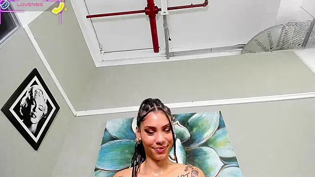 TattoedLexi_ 现场XXX聊天