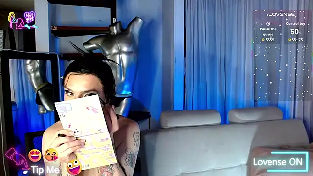 DanniHotBoy02's Live XXX Chat
