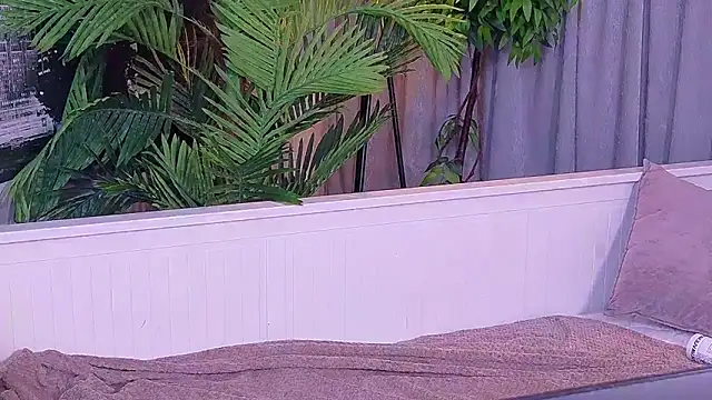 XXX chat uživo modela JulyMilky