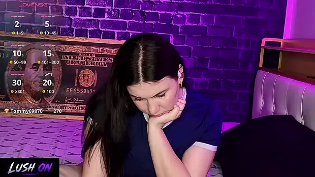 CuteCoupleReal live XXX chat