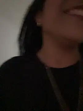 Rosa_25x's Live XXX Chat