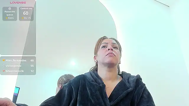 Helenn_Moore Chat XXX in diretta