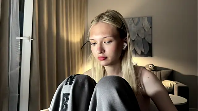 EvelineMolima – Naživo XXX chat