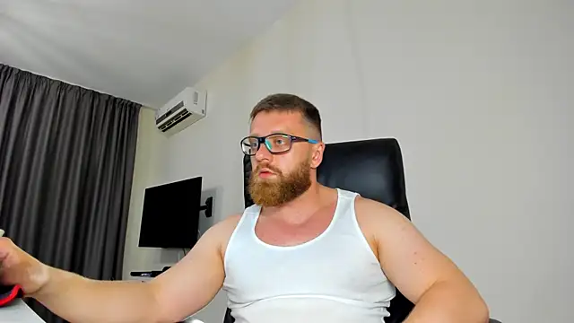 XXX chat uživo modela Findom_guy