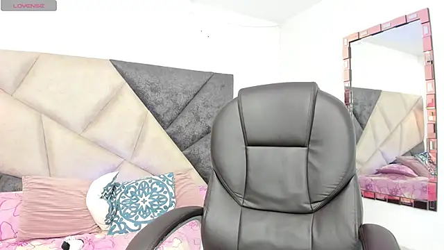 AfroditaVega_'s Live XXX Chat