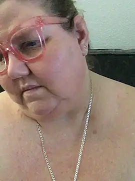 TheMotherPearl's Live XXX Chat